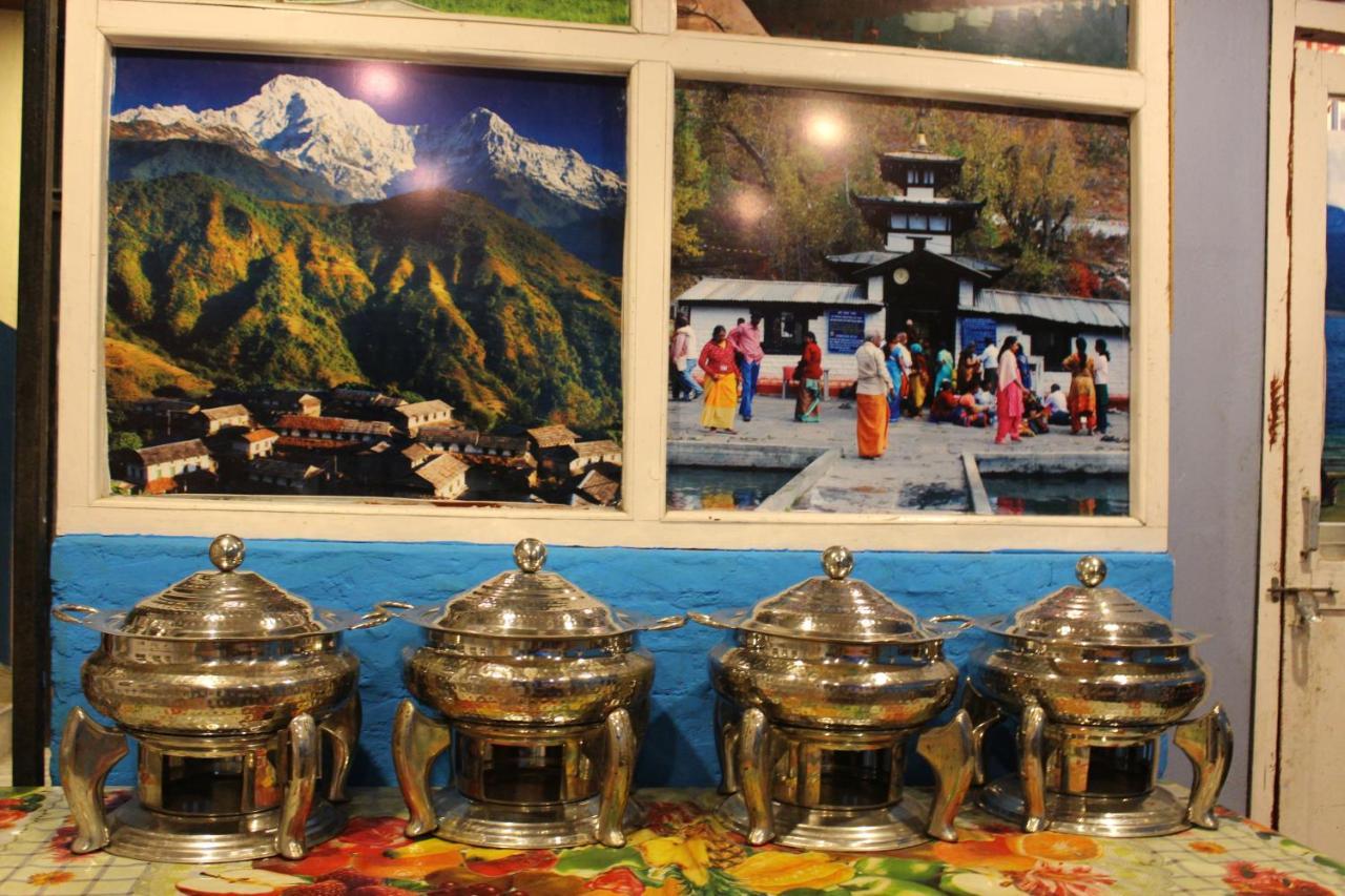Hotel Snow Leopard Pokhara Exterior photo